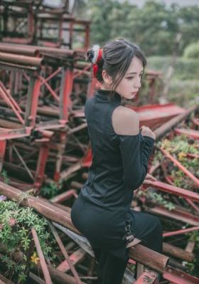 亚洲无删减_青苹果乐园免费高清观看